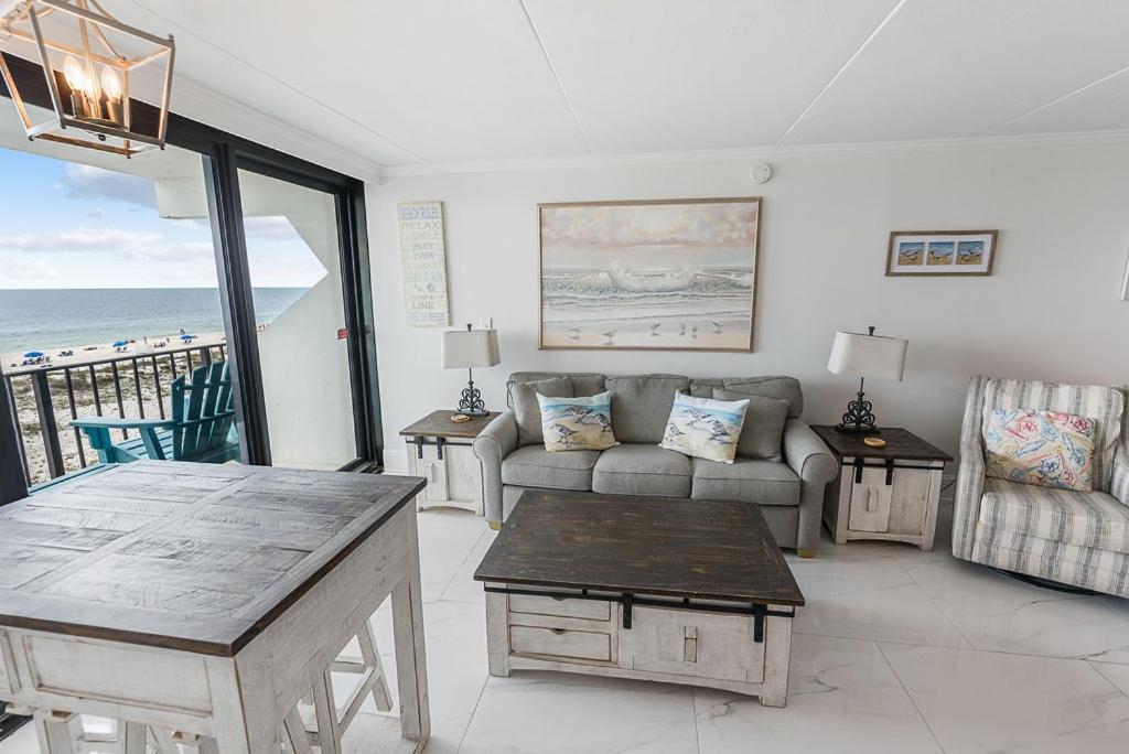 Island Winds East 308 By Albvr - Beautifully Renovated Beachfront Condo & Steps Away From Hangout & More! Gulf Shores Buitenkant foto