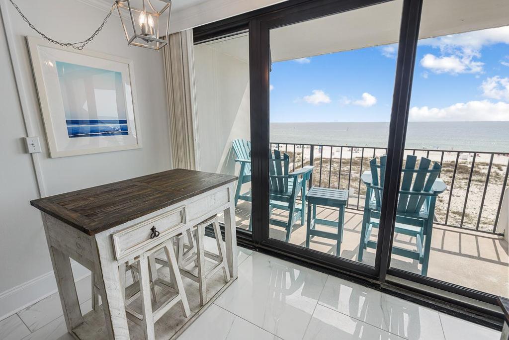 Island Winds East 308 By Albvr - Beautifully Renovated Beachfront Condo & Steps Away From Hangout & More! Gulf Shores Buitenkant foto