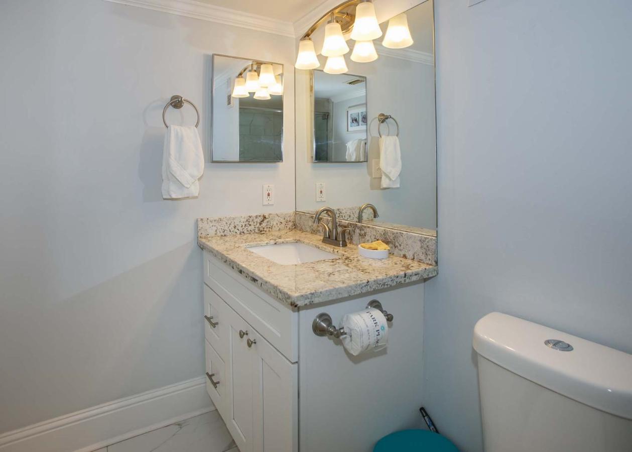 Island Winds East 308 By Albvr - Beautifully Renovated Beachfront Condo & Steps Away From Hangout & More! Gulf Shores Buitenkant foto