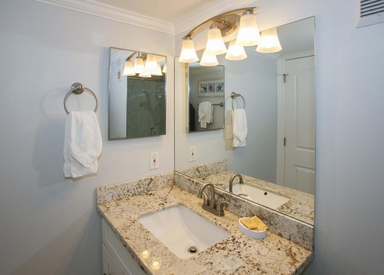 Island Winds East 308 By Albvr - Beautifully Renovated Beachfront Condo & Steps Away From Hangout & More! Gulf Shores Buitenkant foto